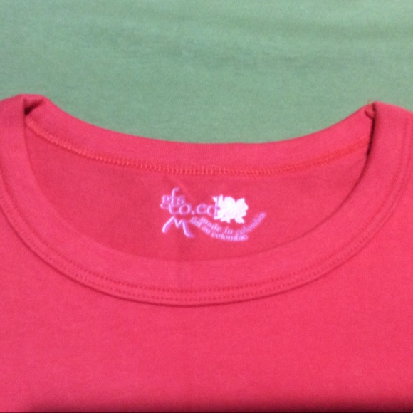 ✅Youth Bundle of 2 tee shirts size Small 6/8 NWT - Picture 7 of 8